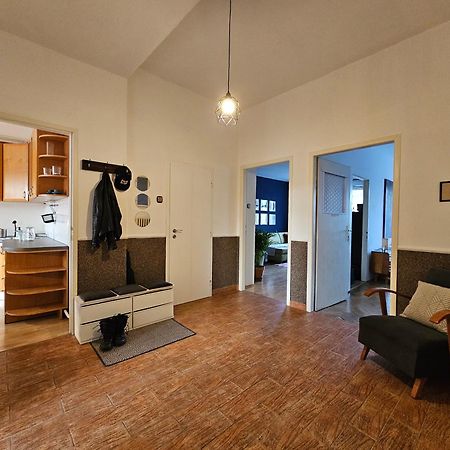 Stone Square Apartment Bratislava Luaran gambar